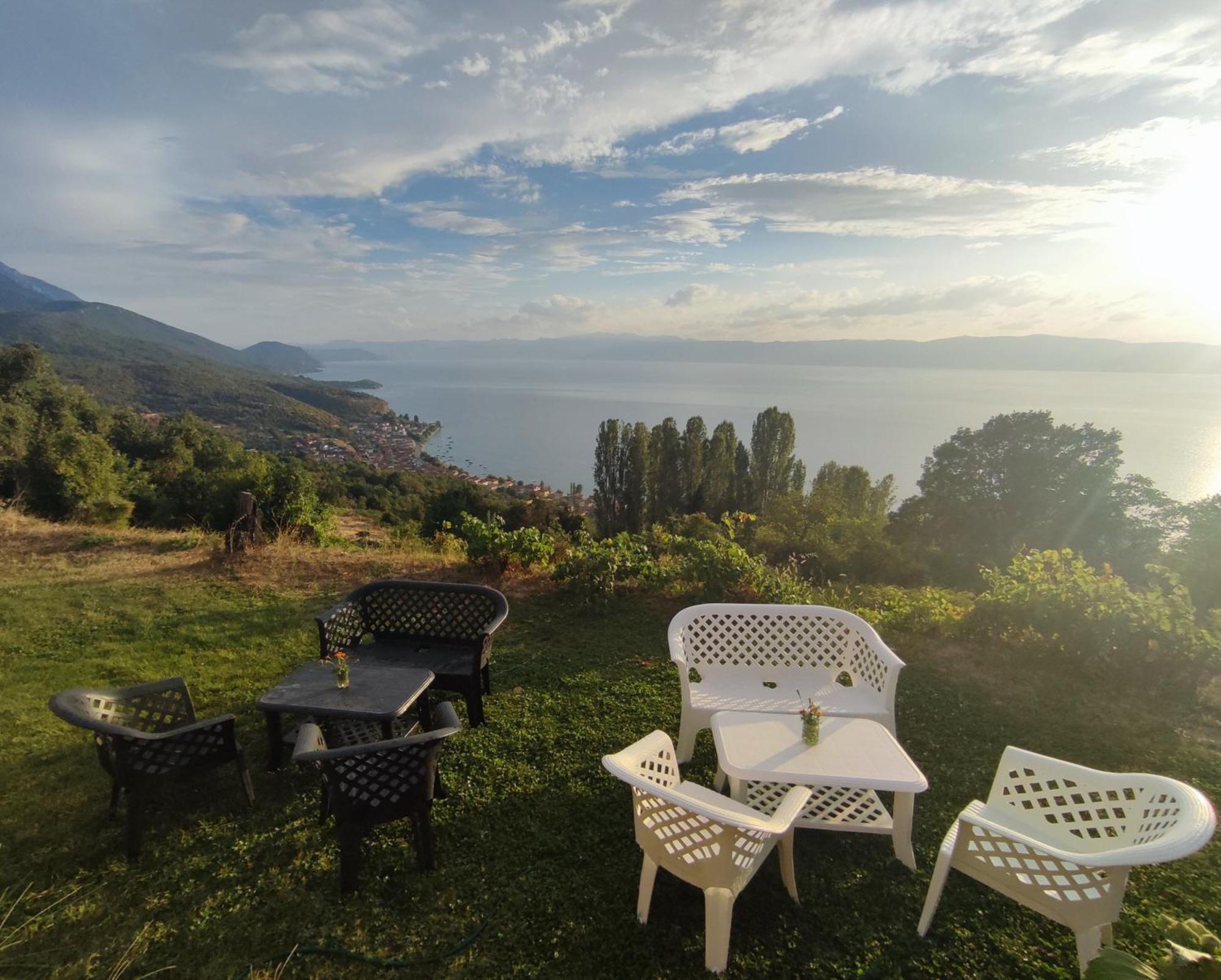Guest House Nakjoski Elshani Exterior photo